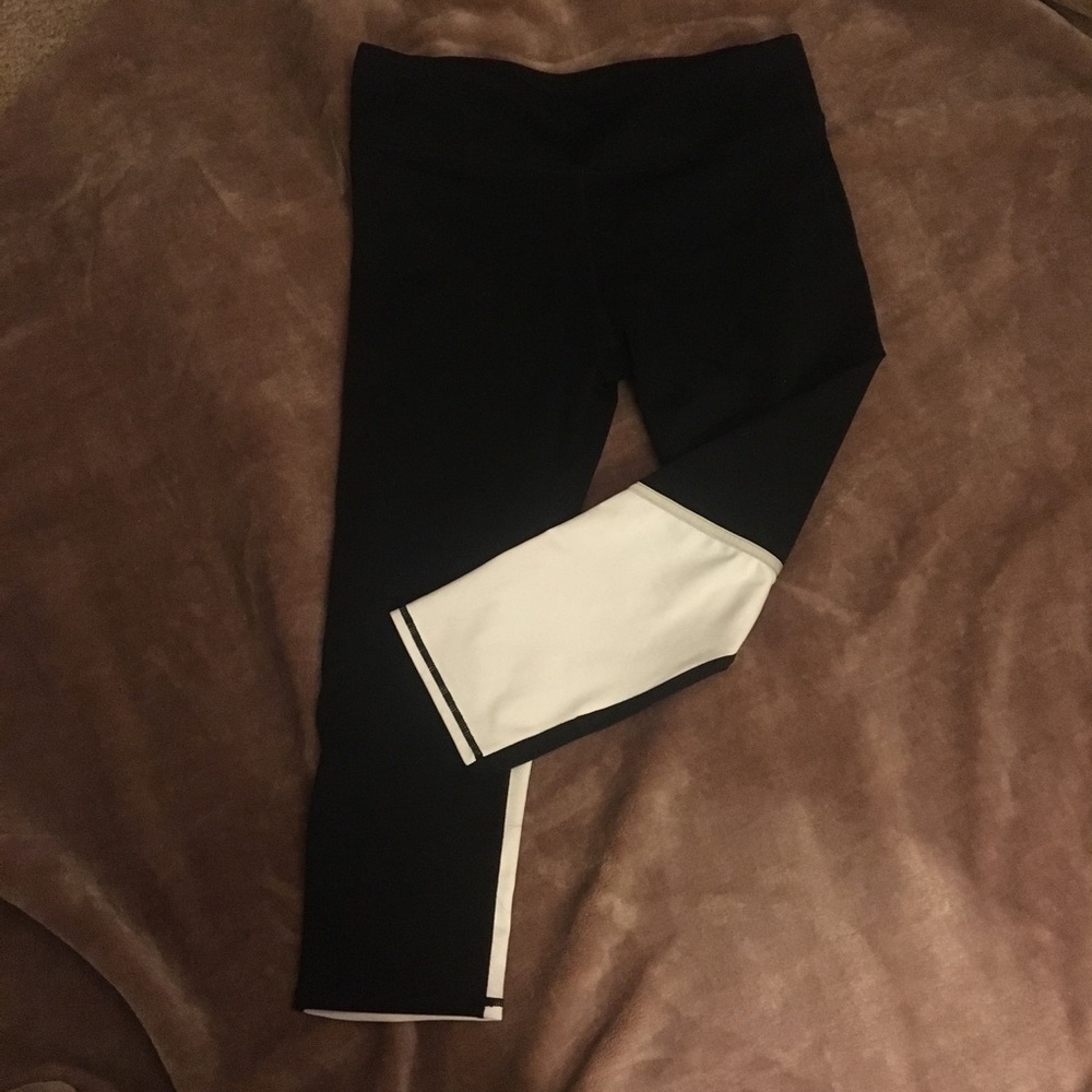 Fabletics Capri - image 2